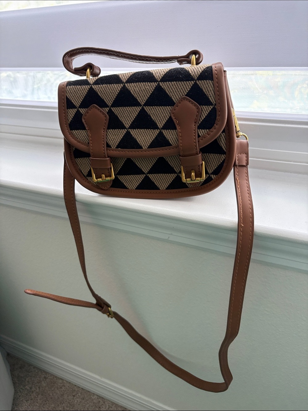 Brown Geometric Crossbody Bag with Gold Hardware - Picture 2 of 8
